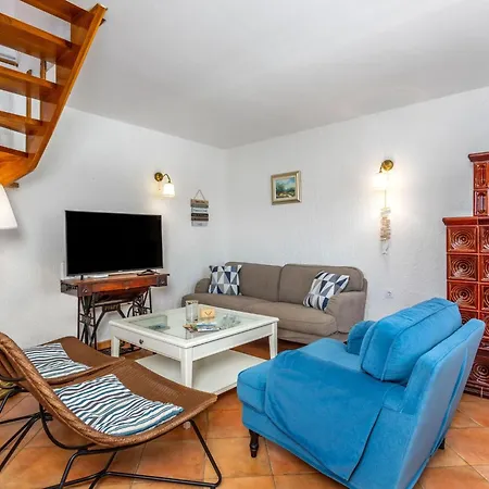 Oleandra By Interhome Risika