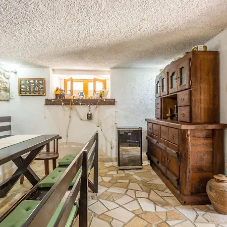 Ferienhaus Oleandra By Interhome *