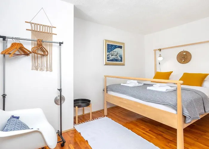 Holiday home Oleandra By Interhome Risika