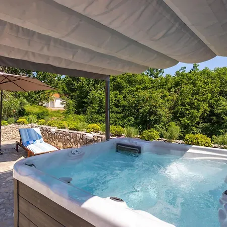 Сasa de vacaciones Oleandra By Interhome